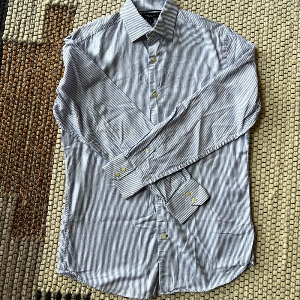 Banana Republic Slim Fit Button Dress Shirt (M- 15-15 1/2)
